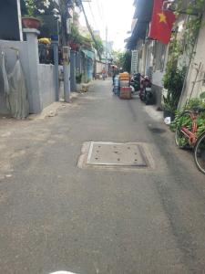 Nhà 2 tầng BTCT cực đẹp  Không có căn thứ 2 trong khu vực Giá chỉ 4,x TỶ, Vị trí VIP Linh Đông, Thủ